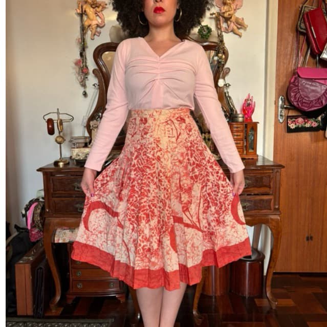 saia rodada vintage com pregas estampa laranja brechó vintage