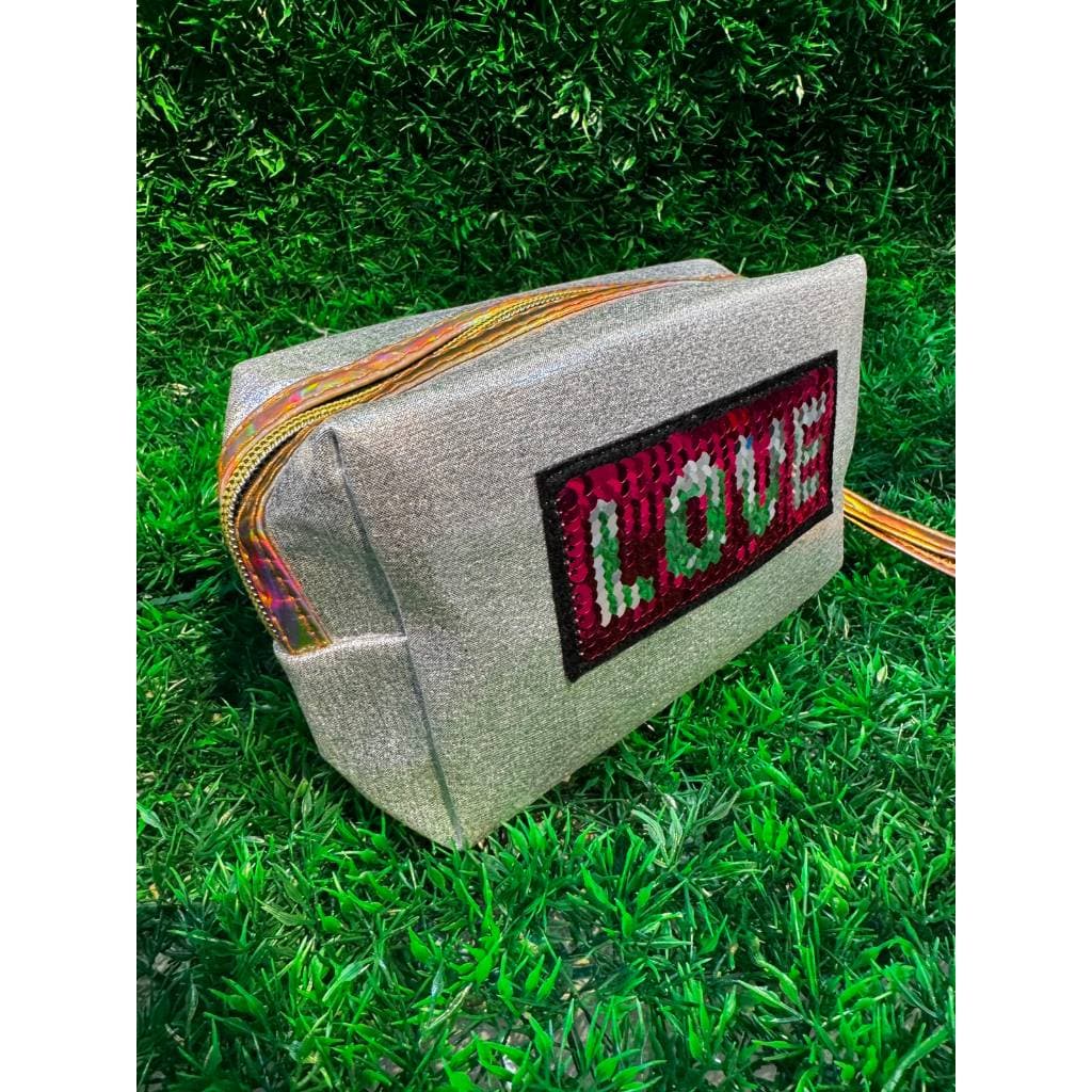 Necessaire Estojo Feminina Holográfica Porta Maquiagem Bolsa Organizadora com Alça e Paetê Reversível LOVE de Viagem