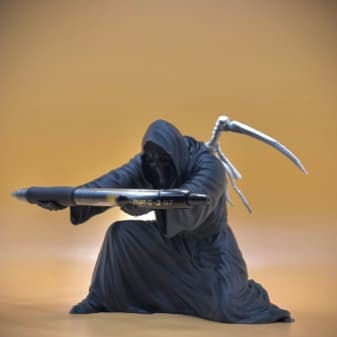 Estátua Ceifador da Morte - Porta Caneta Impressão 3D Premium 15cm