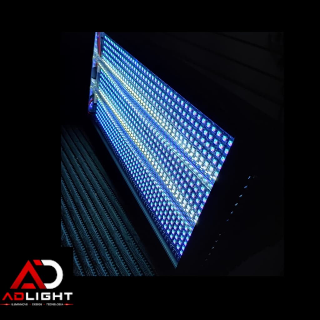 STROBO ATOMIC RGBW 2 FITAS