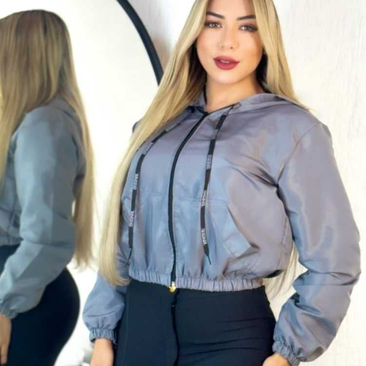 Jaqueta Corta Vento Blusa feminina  Com Capuz e Bolso