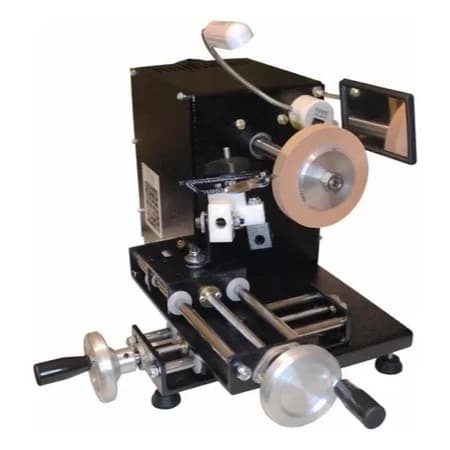 Máquina Mesa Coordenada A2X1 - Pratika Amollar