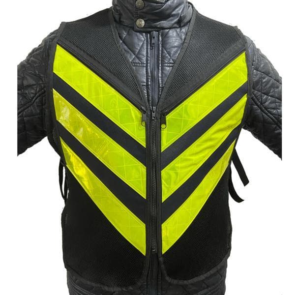 Colete motoboy com faixas refletivas e bolsos frontais
