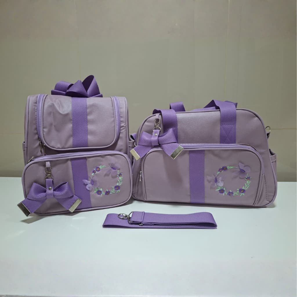 Kit Mochila Maternidade e Bolsa de Bebê Luxo Borboleta Lilás