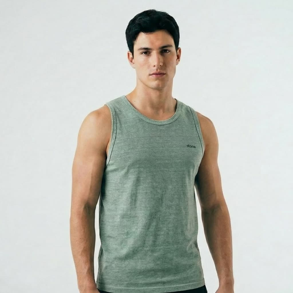 Regata Estonada |  Com Logo Emborrachada | Masculina | 100% Algodão | Stonewear