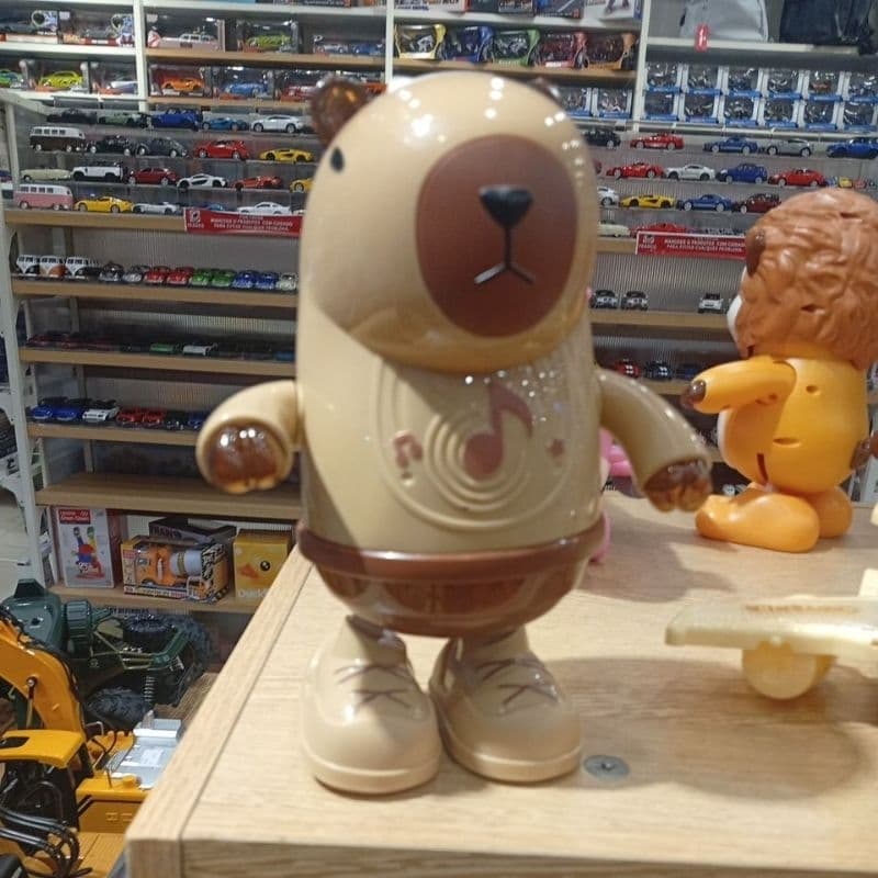 Brinquedo Infantil Capivara Dançarina com Luzes LED Coloridas