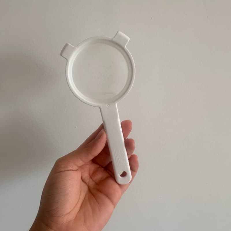 Mini Peneira de Mão Branca com Cabo Peneira Pequena Multiuso Cozinha Usado Brechó Bazar