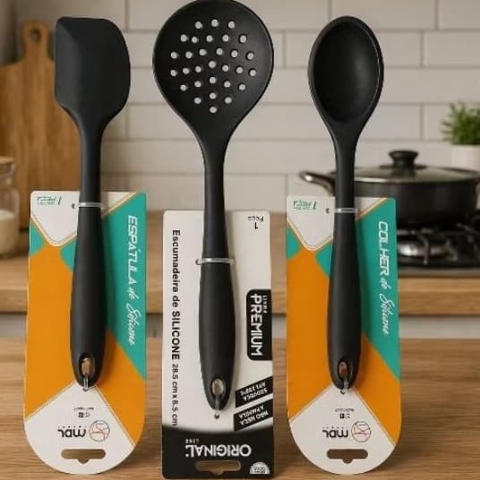 kit de 1 colher silicone+1 escumadeira silicone+1 espatula de silicone.