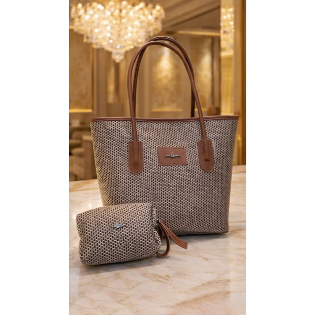 Bolsa Feminina Grande Linha Premium Grande Moda 4 Estações Alça Reforçada Forro Cetim.