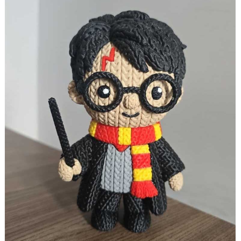 Harry Potter em Impressão 3D – Miniatura em estilo Crochê Decorativo ⚡🧙‍♂️