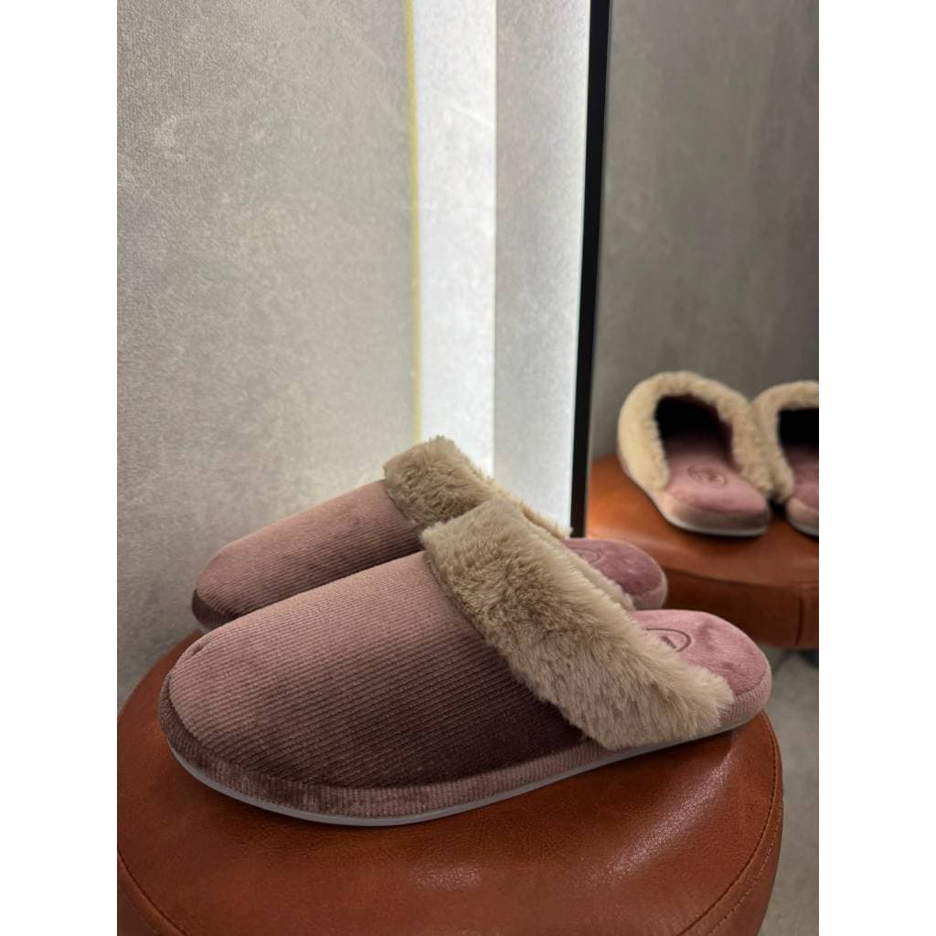 CHINELO PANTUFA FEMININO LEFFA PELUCIADO ANTIDERRAPANTE CONFORTÁVEL INVERNO NUDE