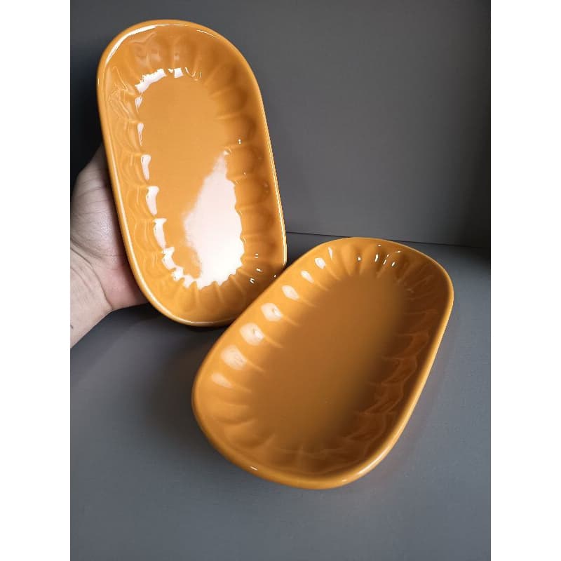 Bandejas/pratos ovais kit 2pçs na cor mostarda 19.5x11cm