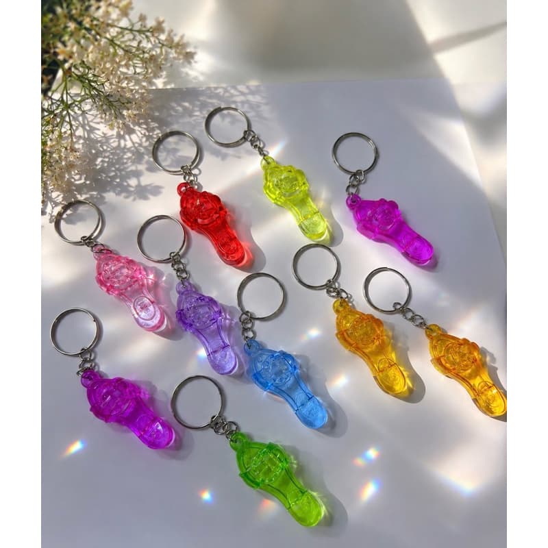 Kit com 20 Chaveiros Chinelinho Coloridos em Acrílico