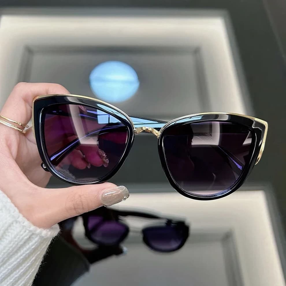 Óculos De Sol Feminino Preto Vintage Estilo Olho de Gato UV400