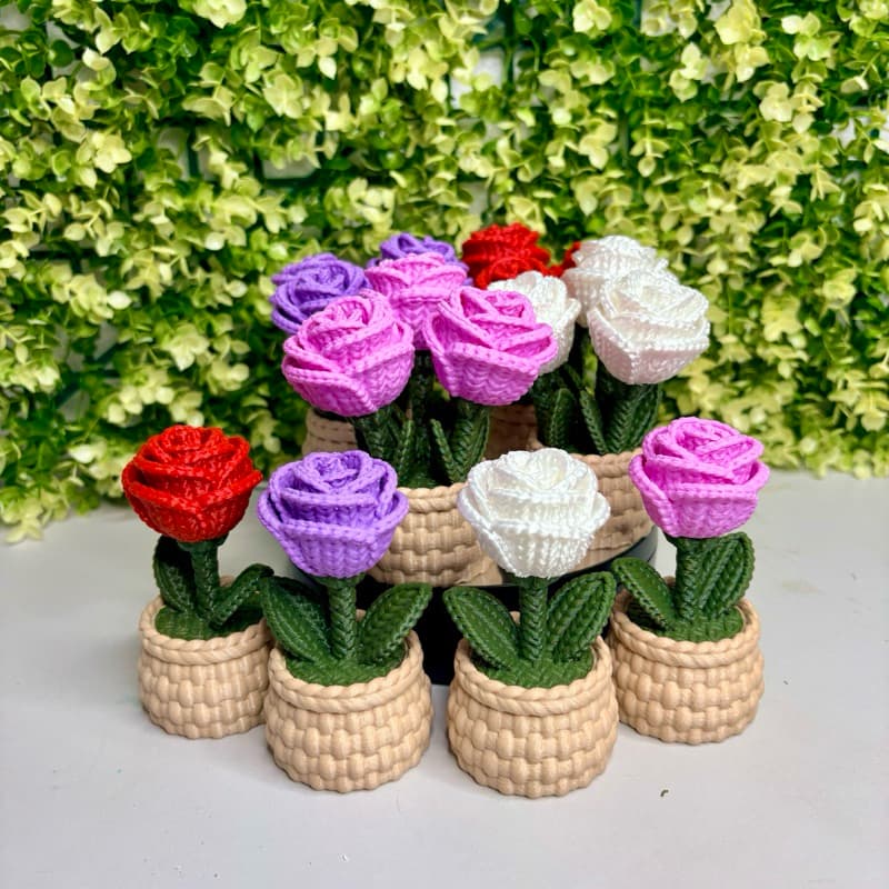 Mini Vaso Decorativo com Rosas estilo croche em 3D Plástico – Enfeite para Sala, Quarto e Presente
