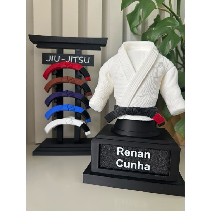 Kimono Personalizado para Jiu-Jítsu com Expositor de Faixas | Presente Exclusivo