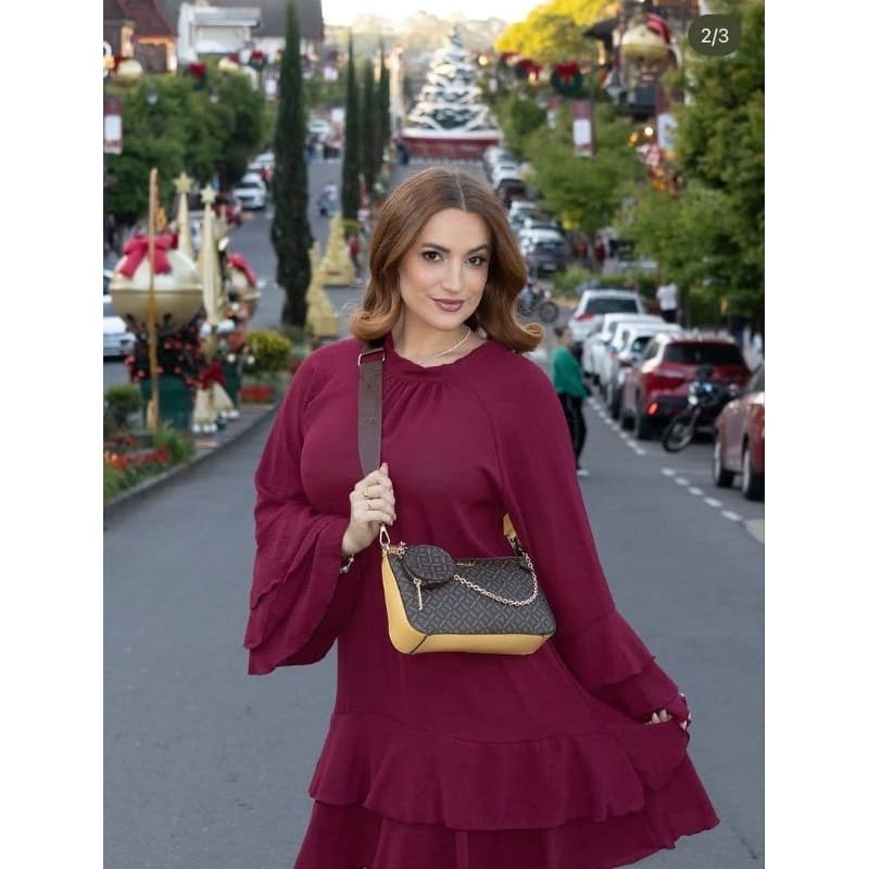 Bolsa Feminina Molice Estilo Baguette Monogram Marrom com Detalhes em Amarelo