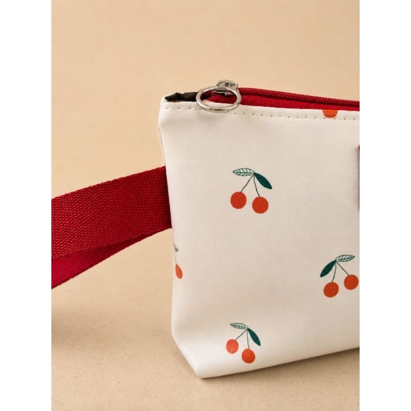 Necessaire/bolsinha em tecido sintético estampa de cereja com fundo beje(maquiagem, organizador, estojo )