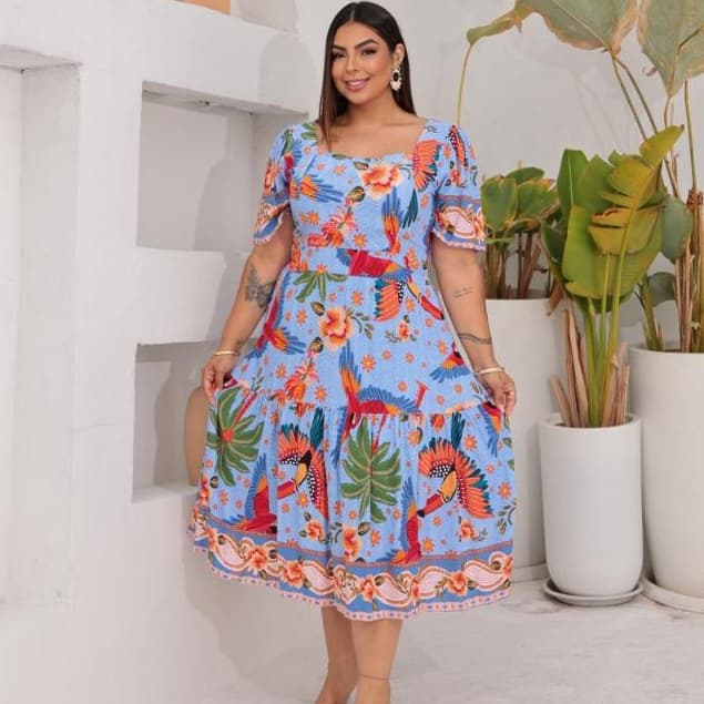 Vestido Plus Size Midi Feminino Casual Comfortavél Estampado Tropical Decote Cuadrado Manga Curta Bufante Saja 2 maria