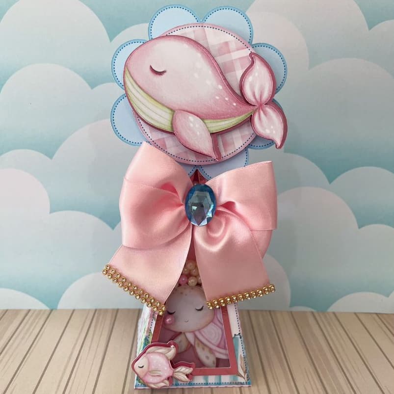✨ Caixa Pirâmide / Cone Vitrine Luxo - Fundo do Mar Rosa, Menina, Aquarela - Papelaria Personalizada - Lembrancinha