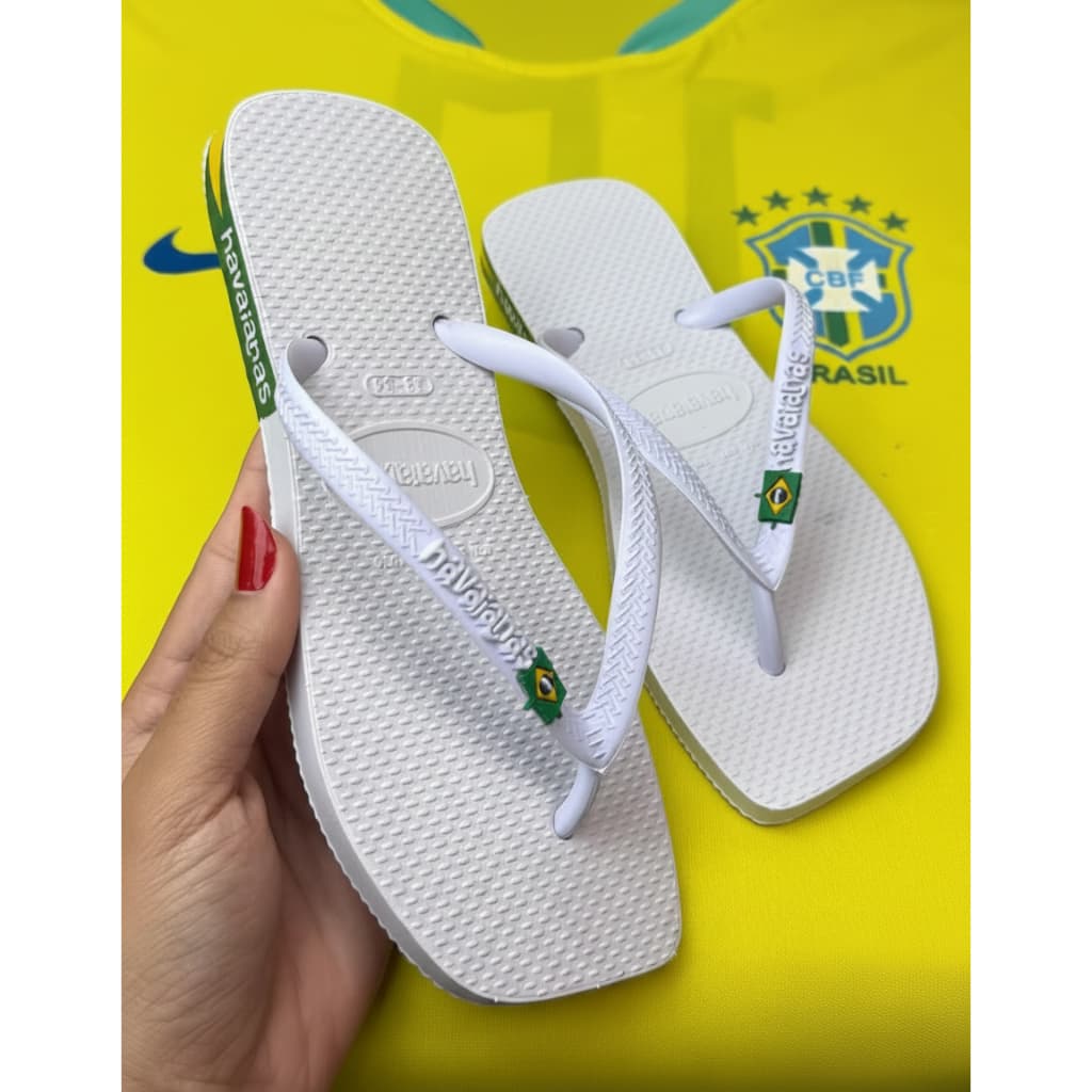 Chinelo Femenino Banderinha Brasil avaiana Ponta Quadrada Sandalia Confortavel