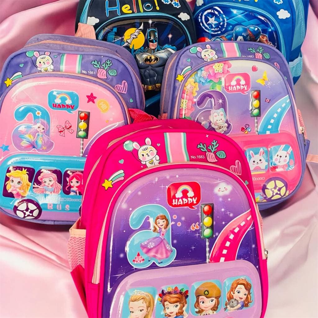 Mochila Escolar Infantil Meninas e Meninos Personagens Creche