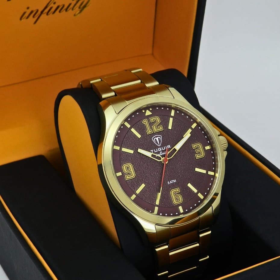 Relógio Masculino de Aço Tuguir Analógico Infinity TGI37242 Dourado  e Vermelho (Resistente à água 5ATM, Vintage)