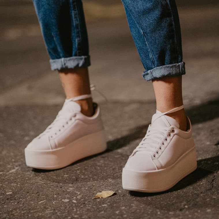 Tênis Branco Feminino Plataforma Sapatenis Casual Sola Alta Blogueira Original Envio Já Promoção