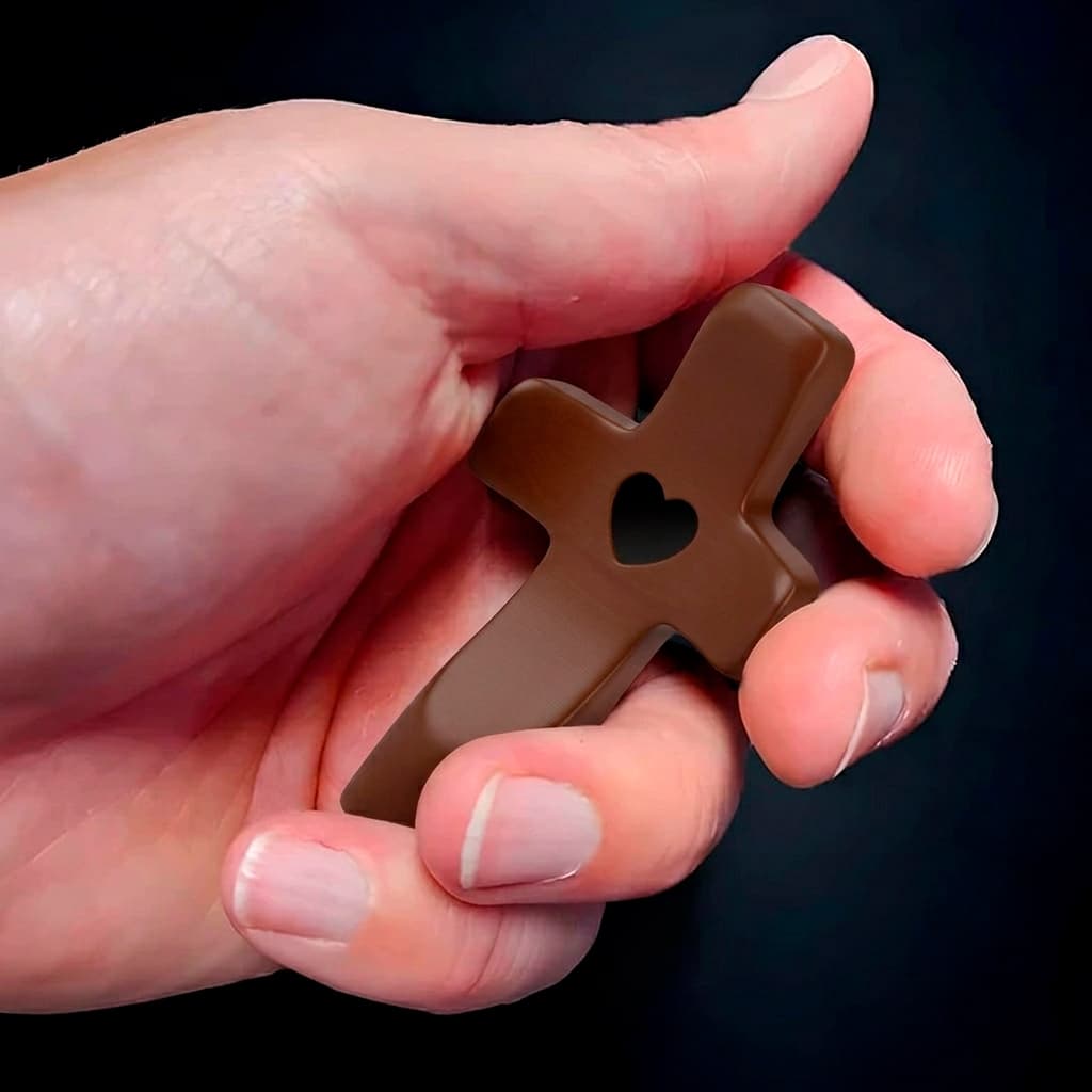 Cruz de Mão Bolso Textura Madeira para Ansiedade Anti Stress Reza Oração Fé Meditação Missa Igreja