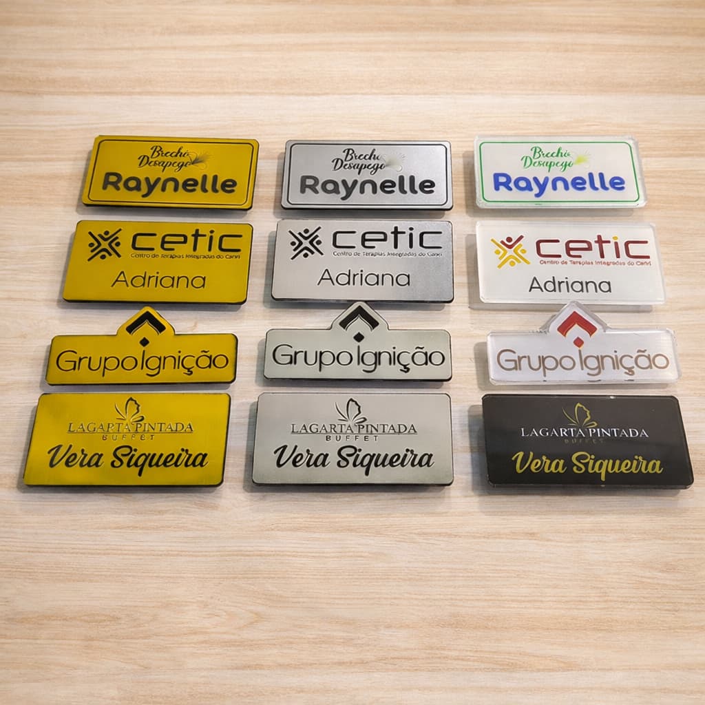 Kit Broches em Acrílico Personalizado com Ímã UV Colorido ou Gravação a Laser 5 ou 10 Unidades