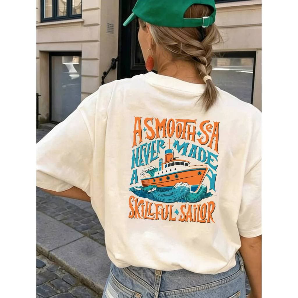 Camiseta Feminina Oversized Estampada Barco Náutica Retrô Costas