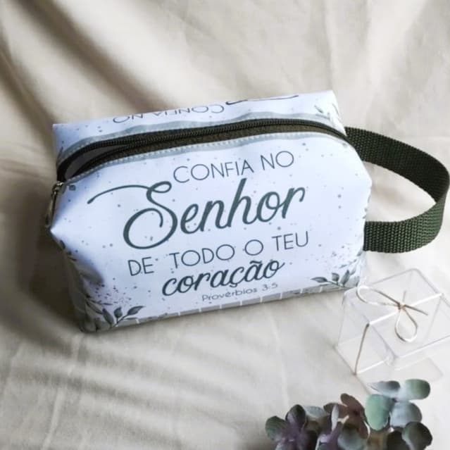 Necessaire Feminina Versículos Bíblicos Coleção Confia l Presente Cristão l Delicado Com Significado