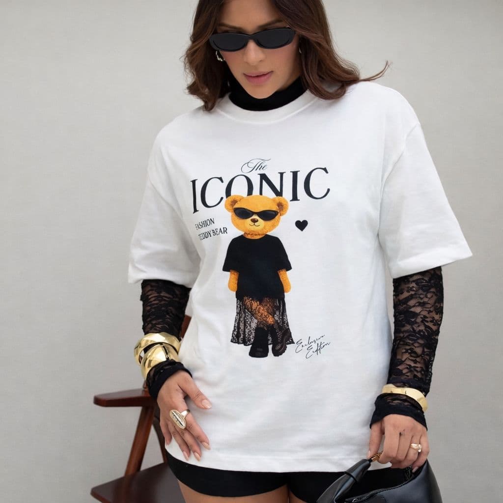 Camiseta Feminina Ursinho Iconic Fashion T-Shirt Oversized Estampada Moda Casual Chic Tendência 2026 Estilosa