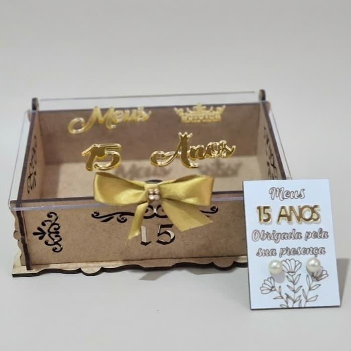 Kit de caixas para Lembranças de Festa de 15 anos Debutantes com kit de 15 Imãs de geladeira Tag com brinco de perola