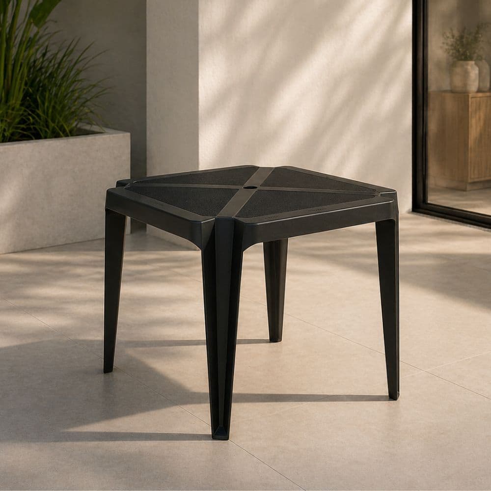 Mesa De Plástico Monobloco Perfeita Para Eventos Festas e Uso Comercial
