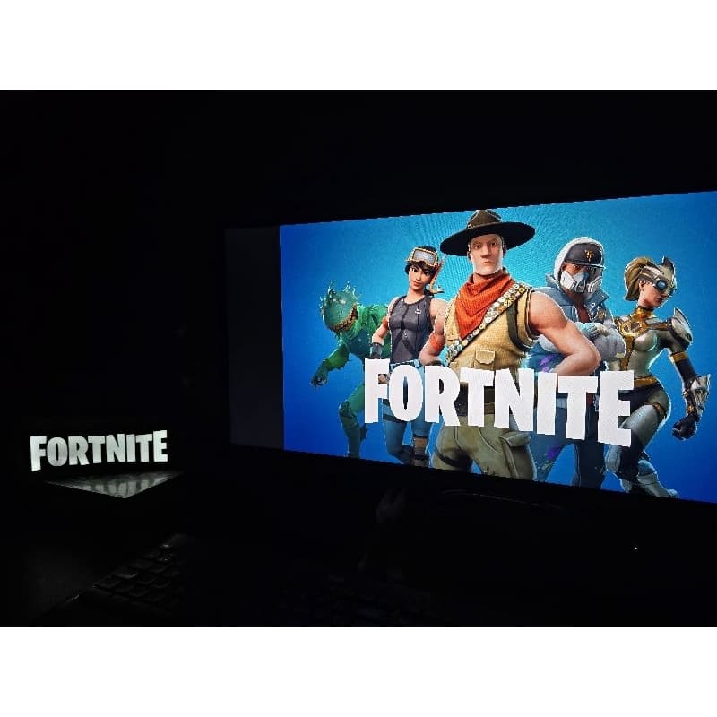 Luminária de LED Geek Fortnite Decoração Quarto Sala Escritório