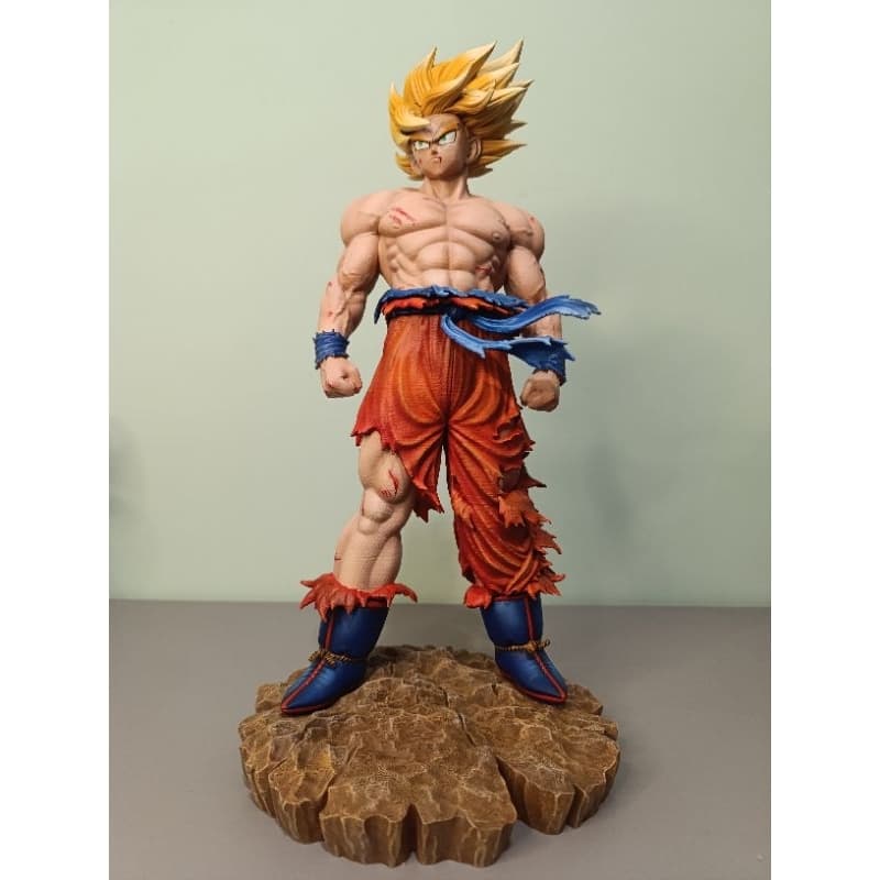 Action Figure Goku Super Saiyajin 35cm de altura - Pintura a mão - Fotos Reais