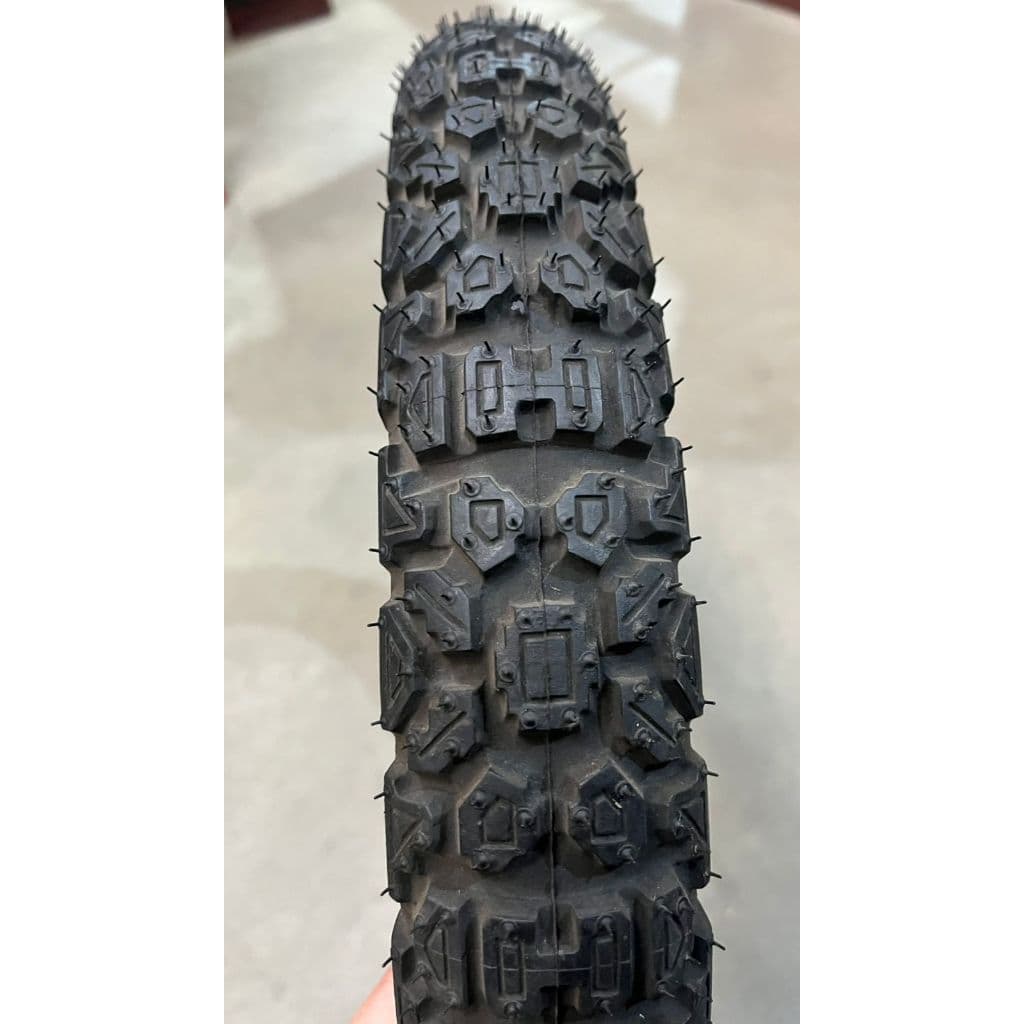 PNEU 60/100-14 WH21 TT 29M RINALDI