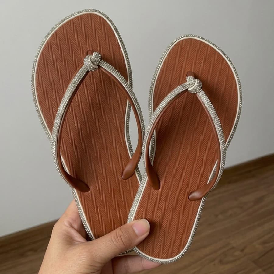 Chinelo Feminino Sandália Strass de No Brilhante Pedrinha Estilosa Casual Confortável