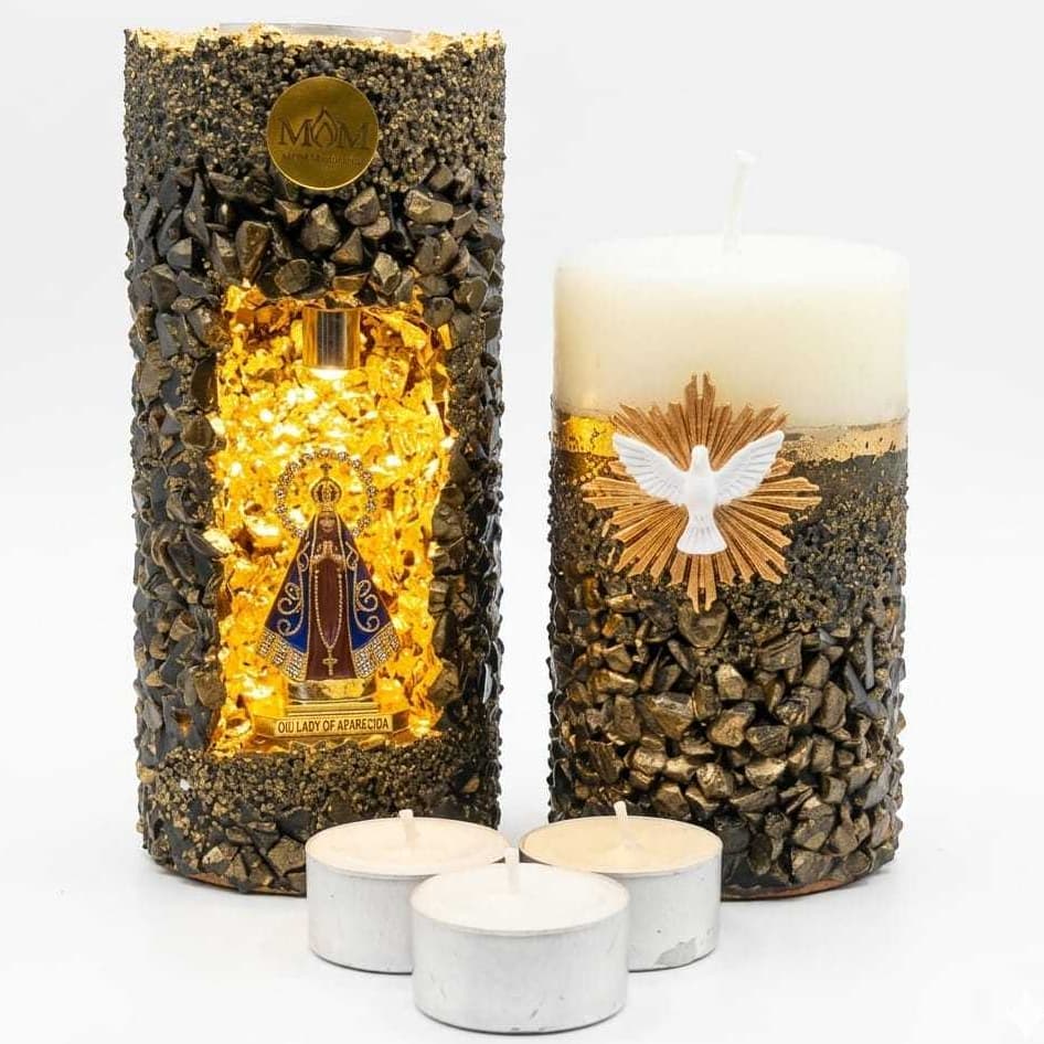 Kit Vela Gruta Nossa Senhora Aparecida com 4 Refis + Divino Espírito Santo | com Folhas de Ouro