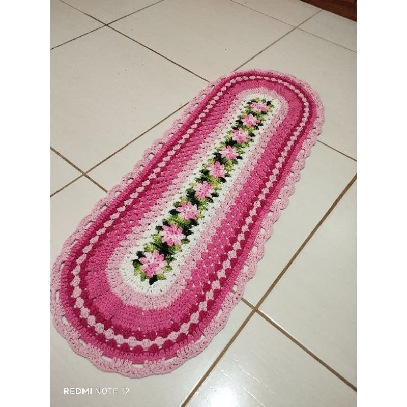 Passadeira de crochê com flores - Tapete de Cozinha/ Quarto/ Sala - 1,15m