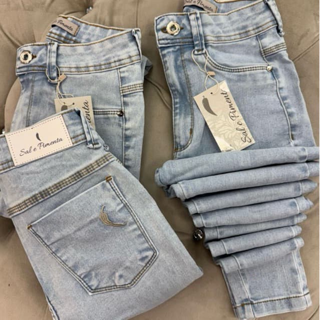 Calça jeans sal e pimenta
