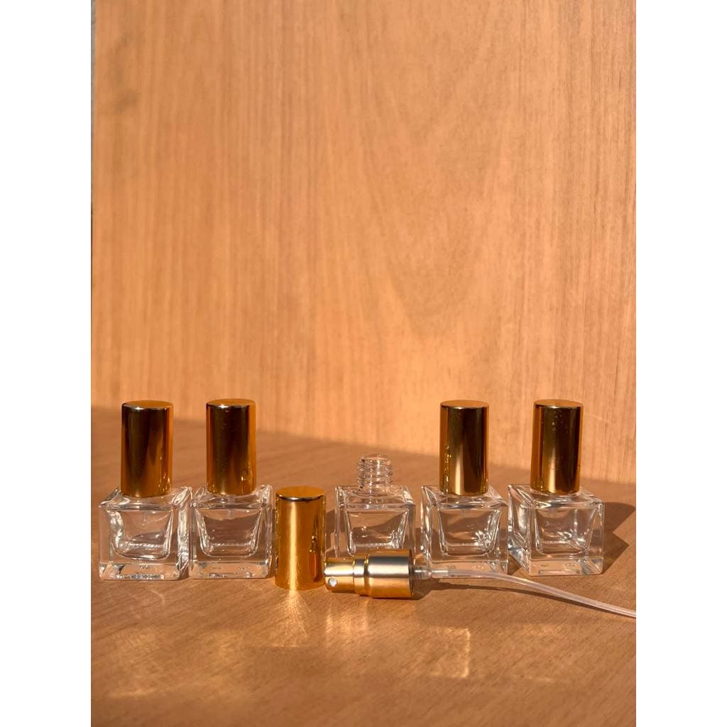 Super Kit 100 Frascos de Vidro Cubo 7ml Válvula Spray Luxo Ouro Branco