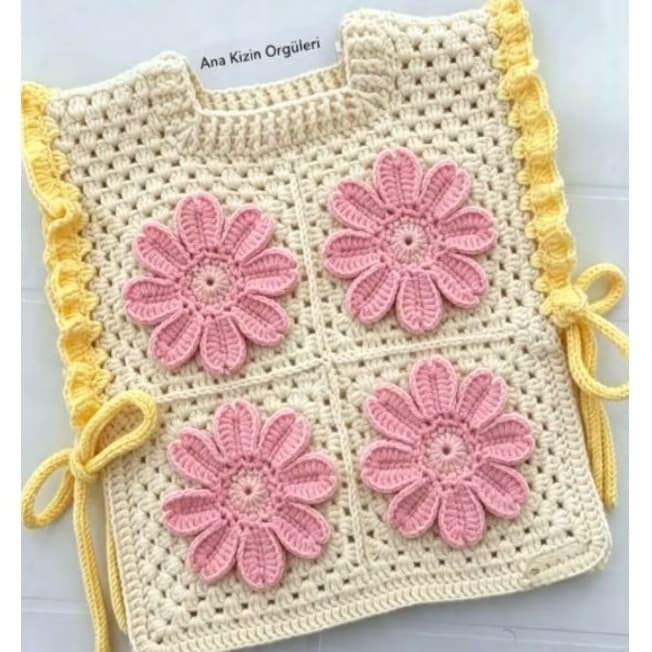 Blusa colete de margarida em crochê infantil