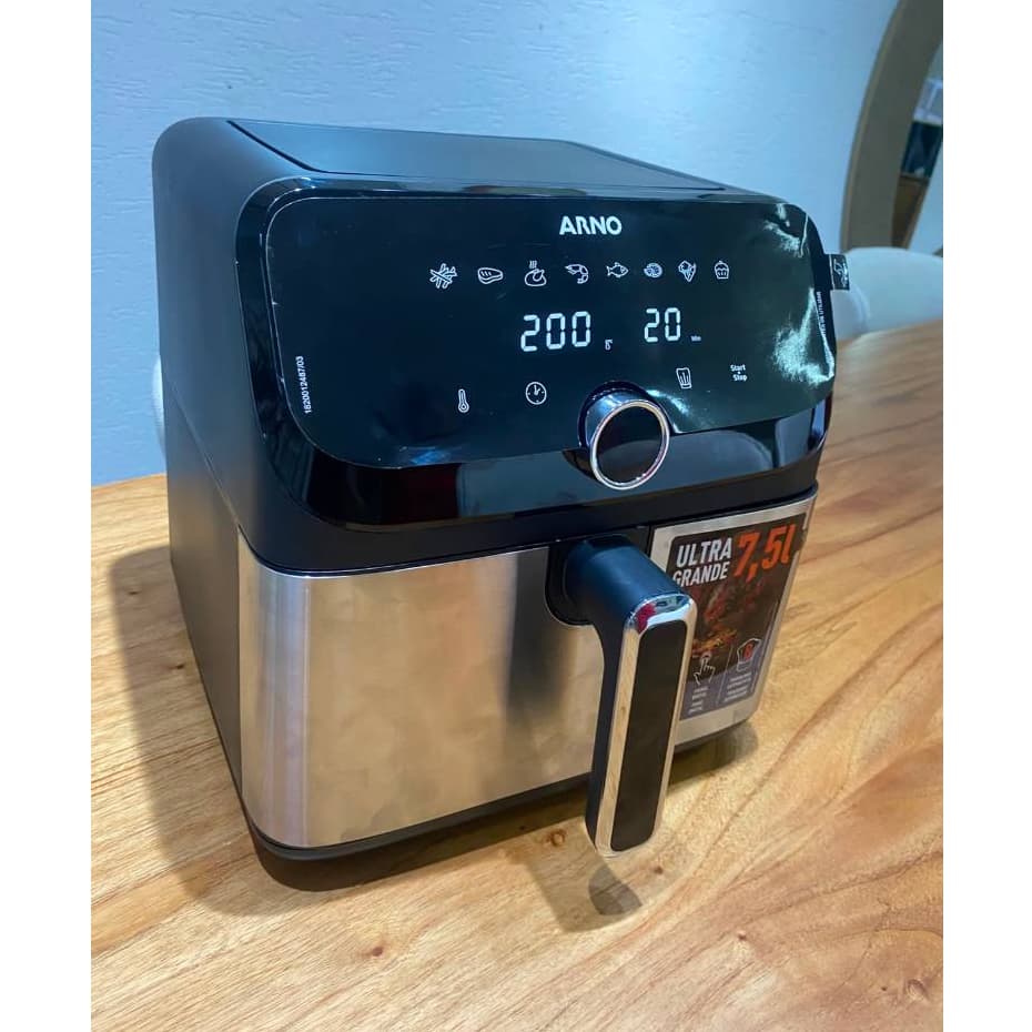 Fritadeira Elétrica Arno 7,5L Air Fryer Sem Óleo Expert Maxxi AFD7 8 Programas Painel Digital Inox