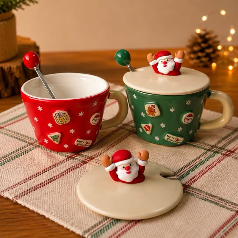 Caneca Com Tampa E Colher de Natal Xícara Natalina De Cerâmica 400ml Design Papai Noel