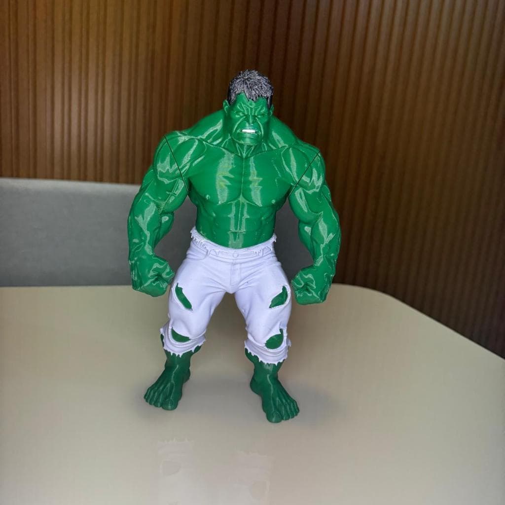 Boneco Verde Musculoso 25cm – Estátua Decorativa Geek 3D