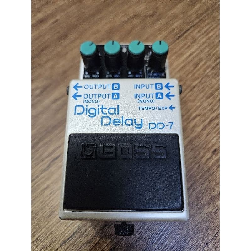 Pedal Efeito Guitarra Elétrica Boss DD-7 Digital Delay Loop Modo Tap (Produto Usado)