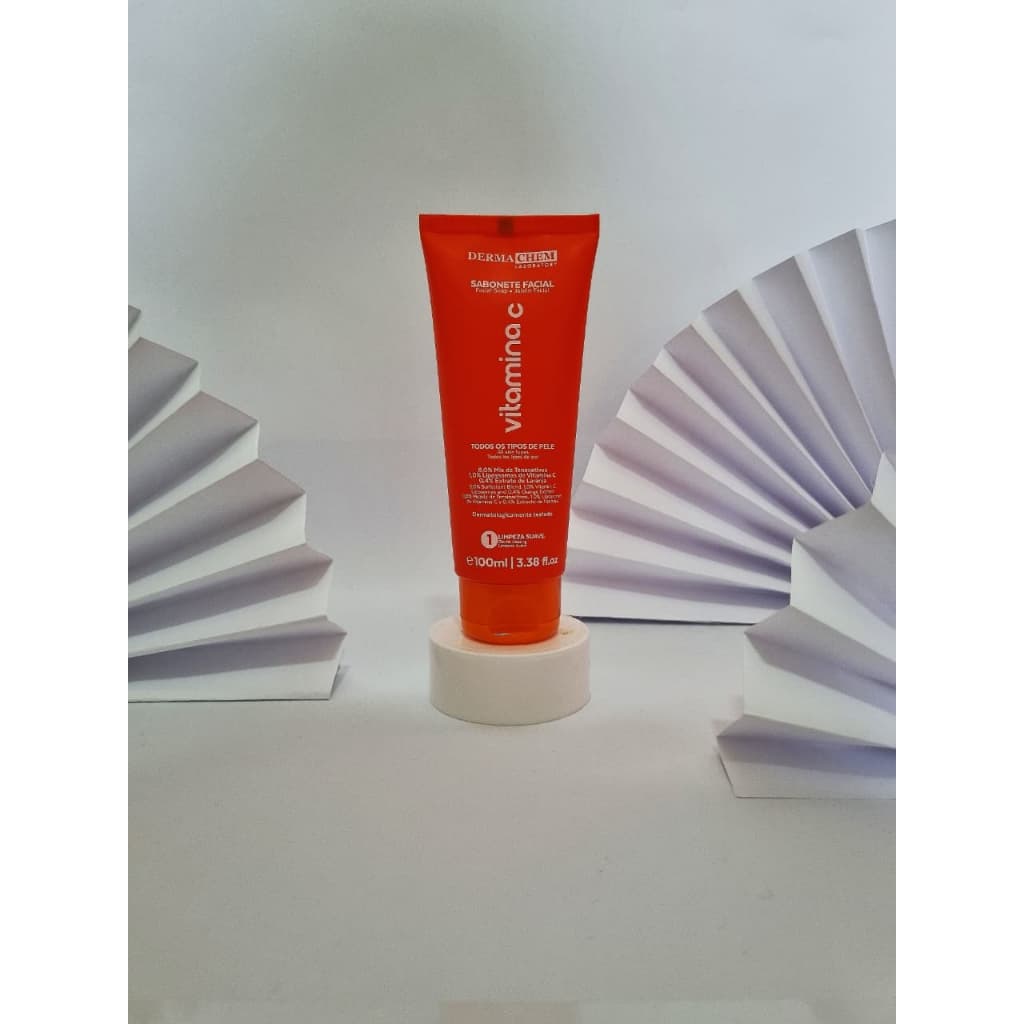 Kit Sabonete + Gel Esfoliante Facial de Vitamina C Dermachem