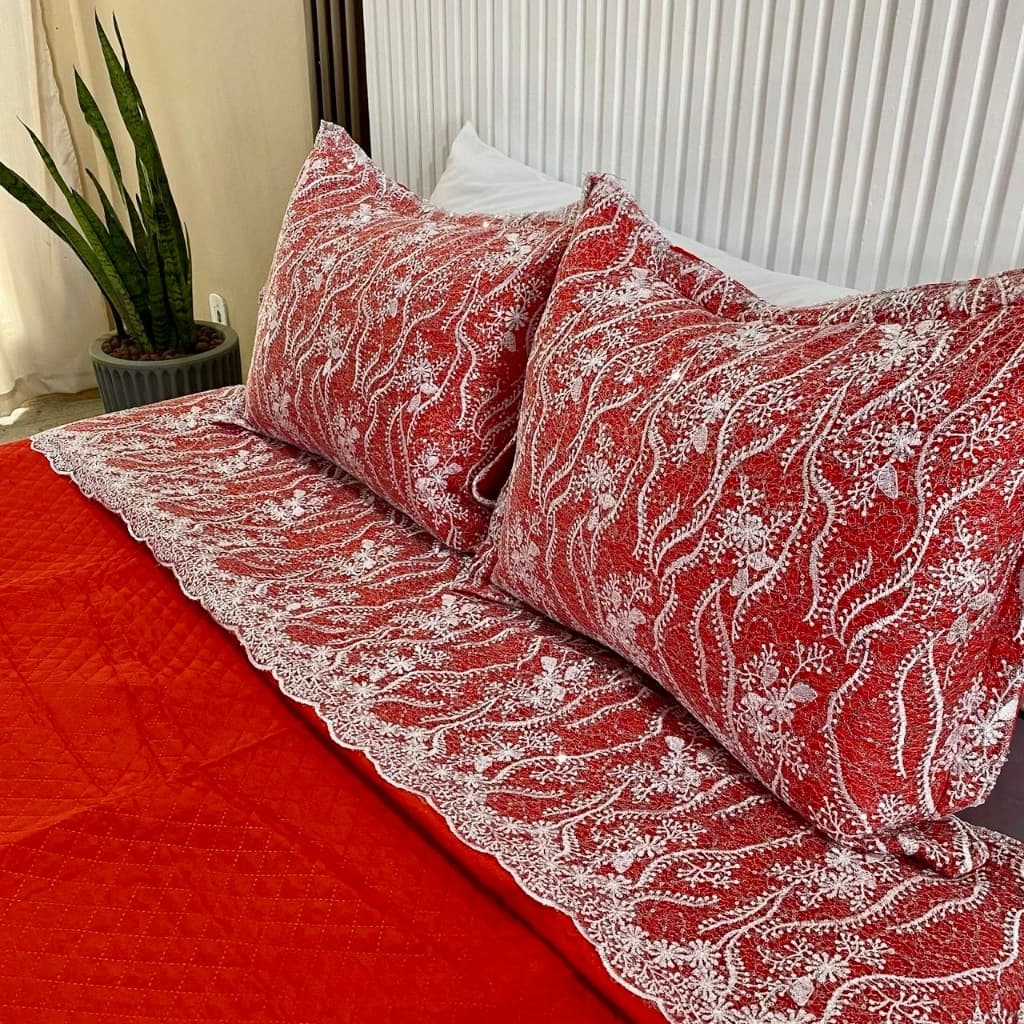 Colcha de Cama Casal Cobre Leito Bordado Gripir Luxo OFERTA QUEIMA DE ESTOQUE